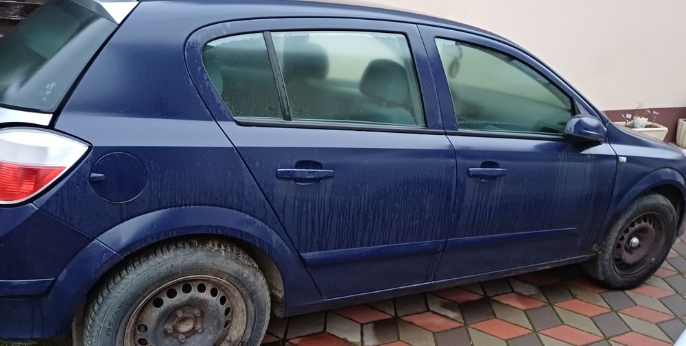 Dezmembrez Opel Astra 2006, 1.7 CDTI - piese in stare buna