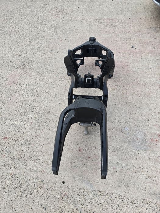 Piese Suzuki gsxr 1000 k7  Cadru cu acte, bascula,instalatie electri