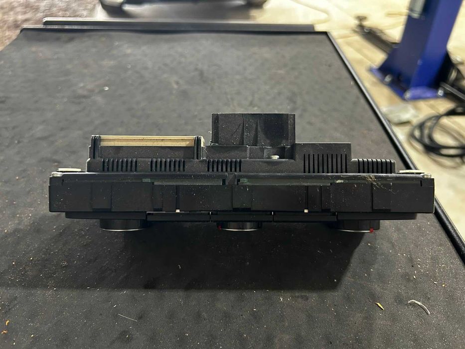 Управление за климатик на Golf VI 2012