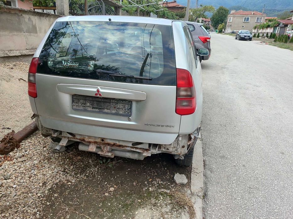 Мицубиши 1,3 бензин 2000 година