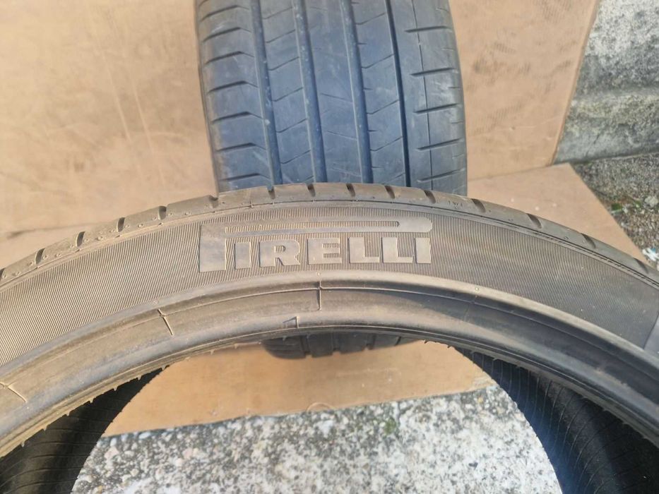 2 Pirelli R23 325/30 Летни гуми  DOT1421