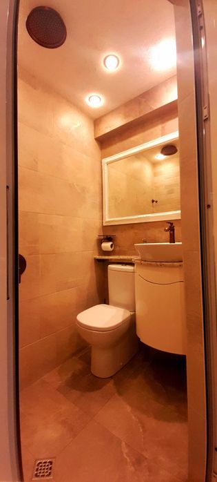 Под наем луксозен едностаен център