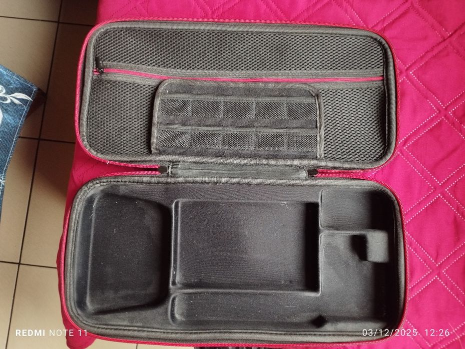 Nintendo switch с два калъфа