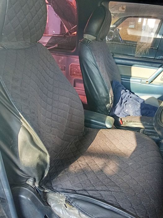 Продам Митсубиси Паджеро 2.5  1991.