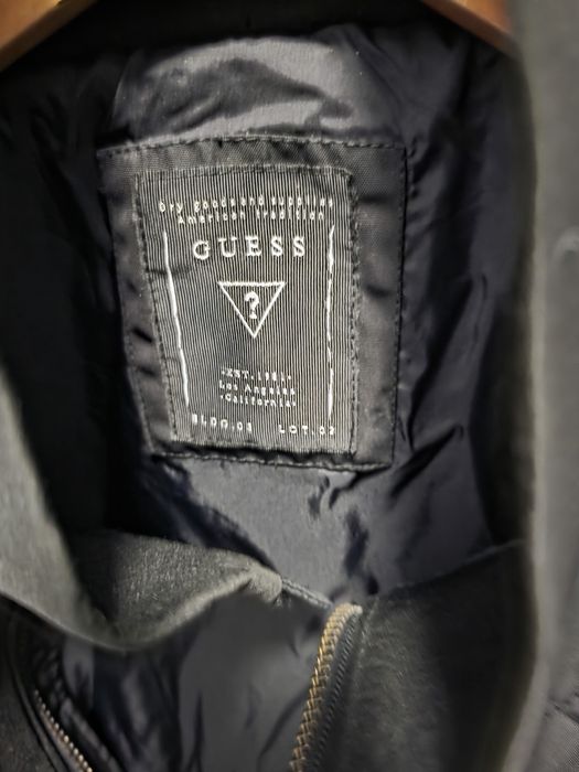 Зимно яке на Guess