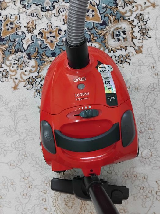 Продам пылесос artel