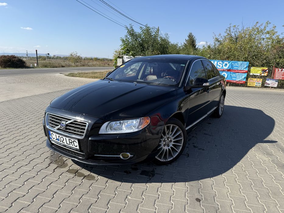 VOLVO S80