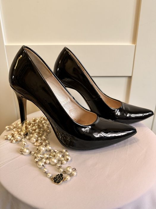 Обувки и сандали