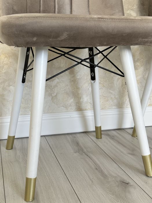 Продам стулья в хорошем состояний