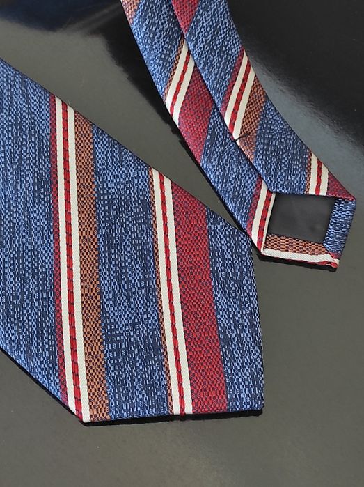 Галстуки новые, 2 штуки