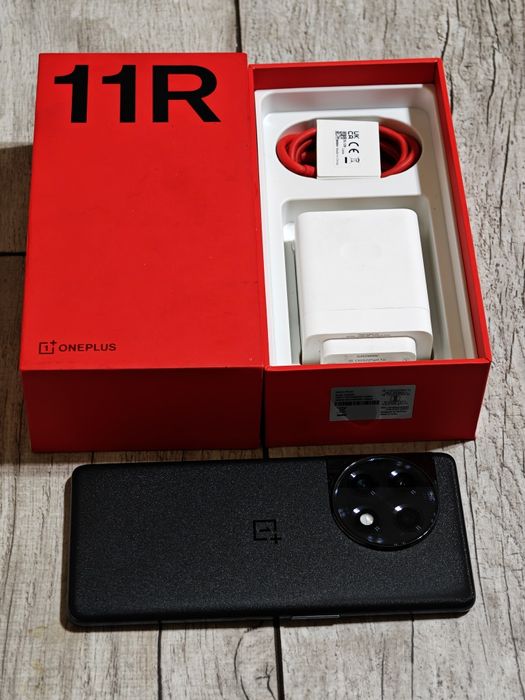 One Plus 11R 256 gb Ram 16 5G