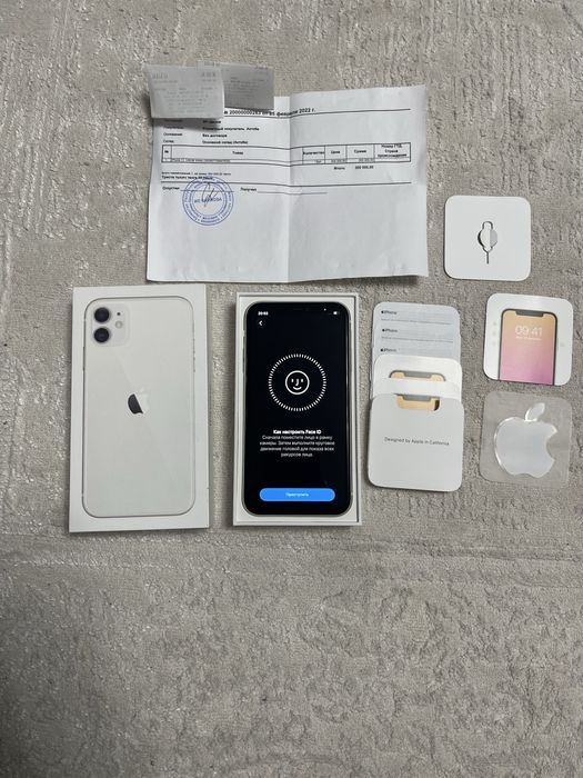 iPhone 11 в илеальном состоянии.