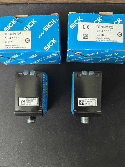 Senzor de măsurare a distanței cu laser SICK DT50-P1123