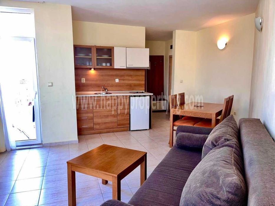 Продава се Двустаен апартамент в к.к. Слънчев бряг - 63 кв.м за 1072 €/кв.м - Снимка #2