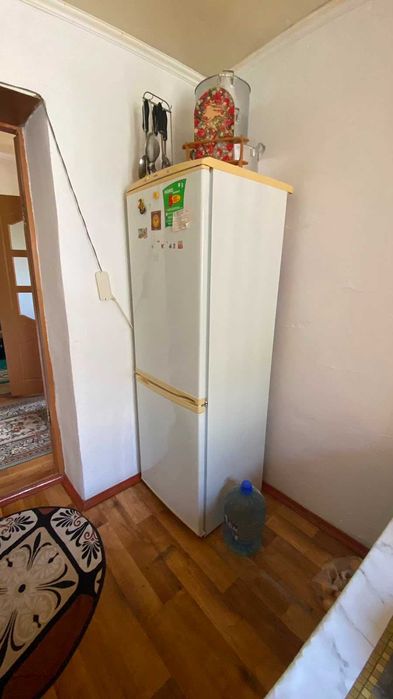 Холодильник продается