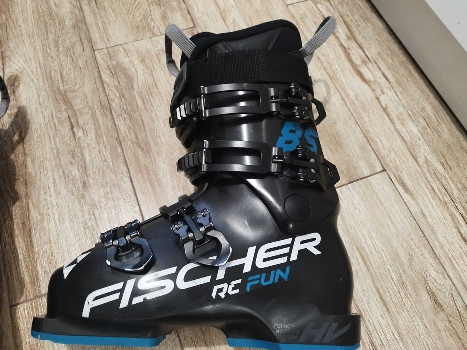 CLAPARI MARIMEA 288 mm  24,5 potriviti 37-38,5  350 lei