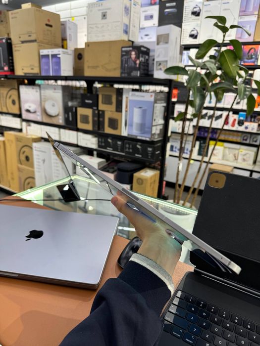 iPad Pro 12.9 M2 LTE