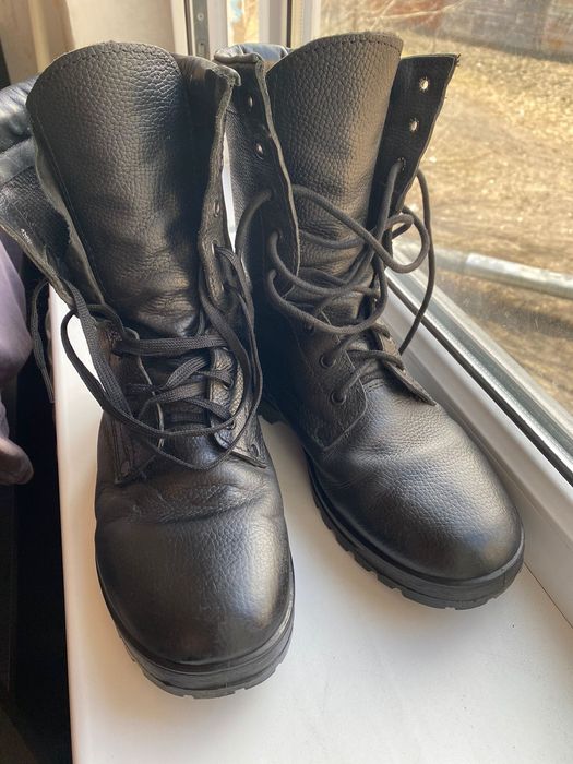 Продам берцы 42 размера