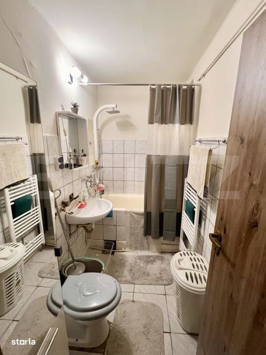 Apartament de 2 camere, 46 mp, balcon, zona Piata Abator