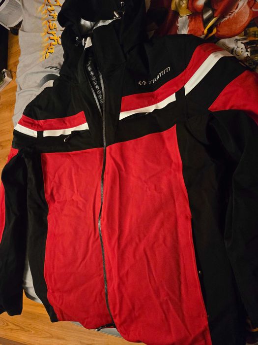 Продавам ново яке М