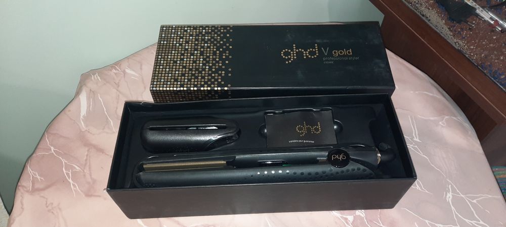 GHD преса за коса