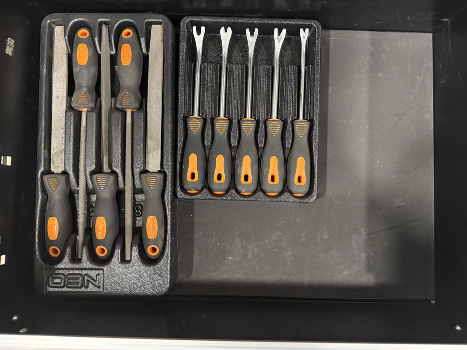 Banc scule neo echipat