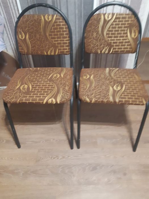 Стулья 4 штуки  продам