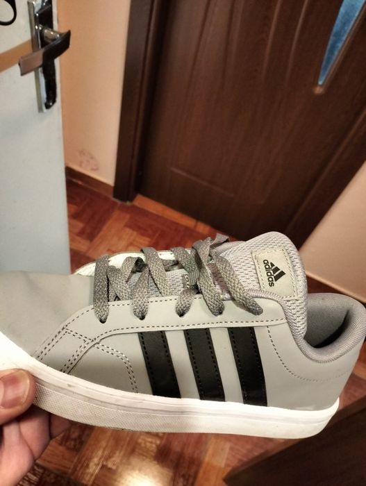 Adidași pentru copii