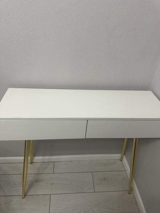 Комод для салона и дома