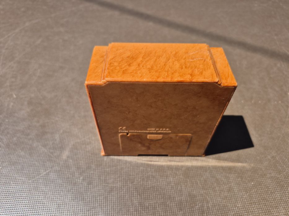 Vand Radio Philips 528,model 1935, made in Nederland miniature - functional