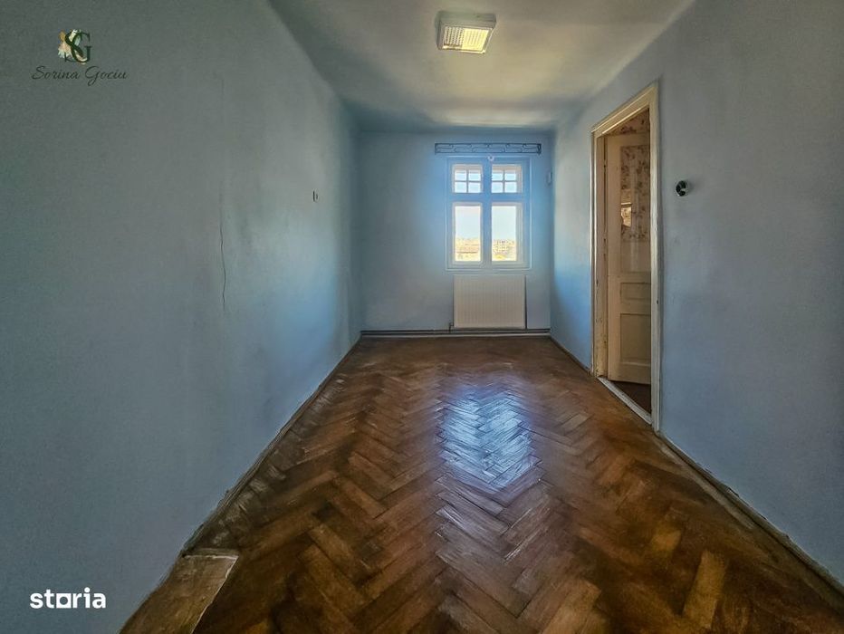 De vanzare Apartament cu 3 camere in casa, Centrul Vechi, Brasov