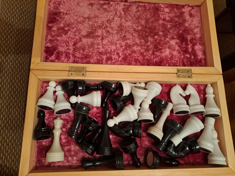 Продам раритетные шахматы