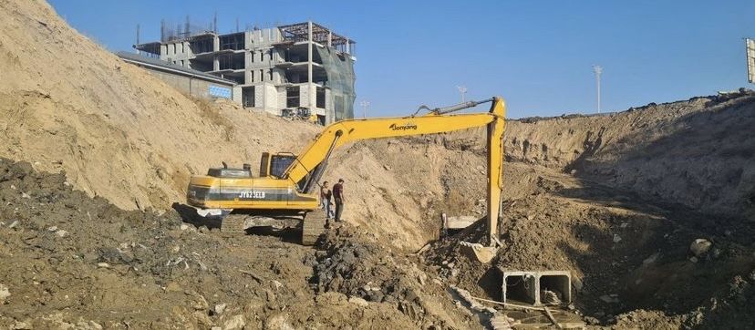 Экскаватор услуг Стрела 16 метр.  Котлован Чистка Зовур Закан