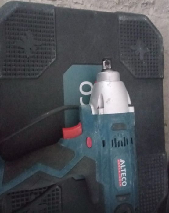 Продам Гайковерт фирма Alteco