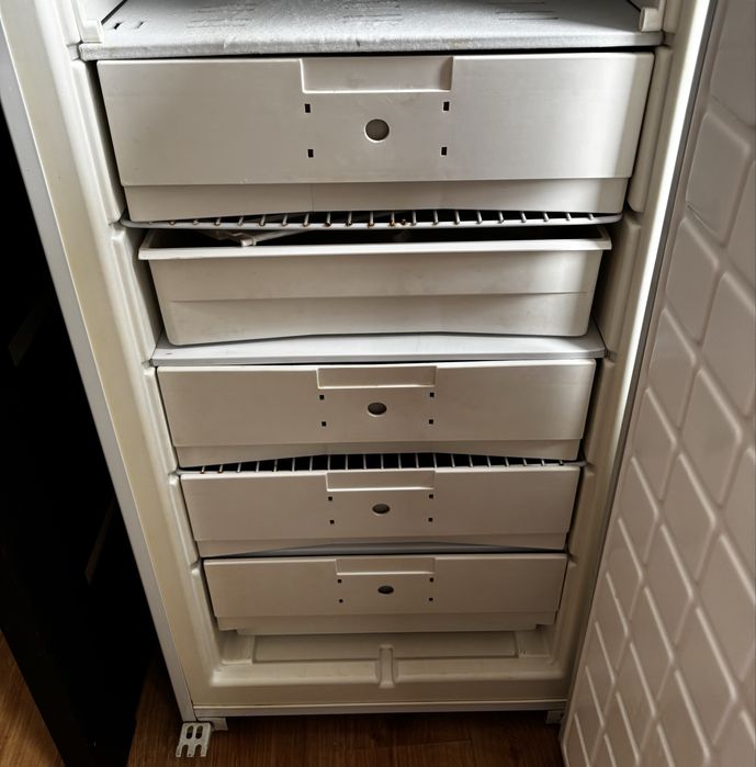 Морозильник с ящиками