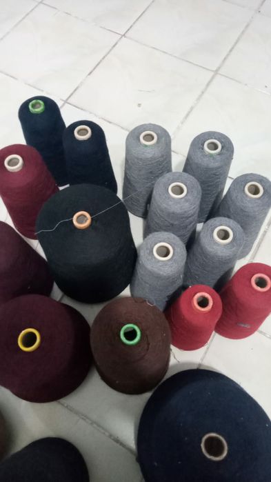 Стоковая нить,Италия