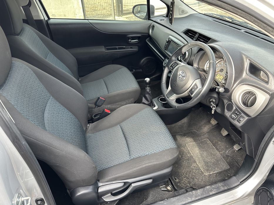 Toyota Yaris Тойота Ярис 1.33 vvti 99 кс 2011г На Части!