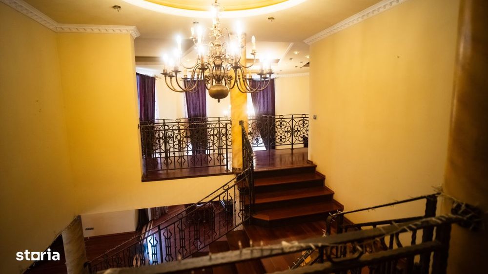 Vila de Lux,35 arii,Valea Ghinzii