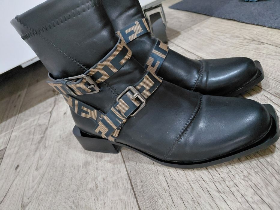 Продам ботильены ботинки