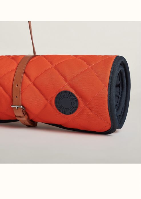 Кучешка подложка ‘Hermès’