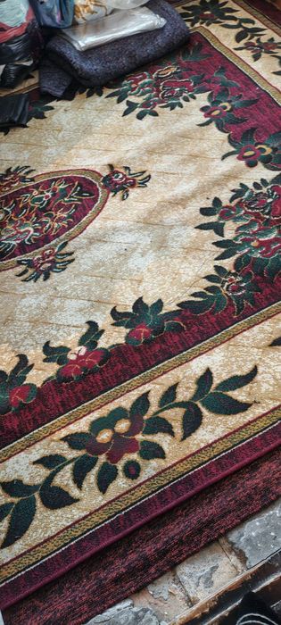 Gilam 3*4 sotiladi edyalne