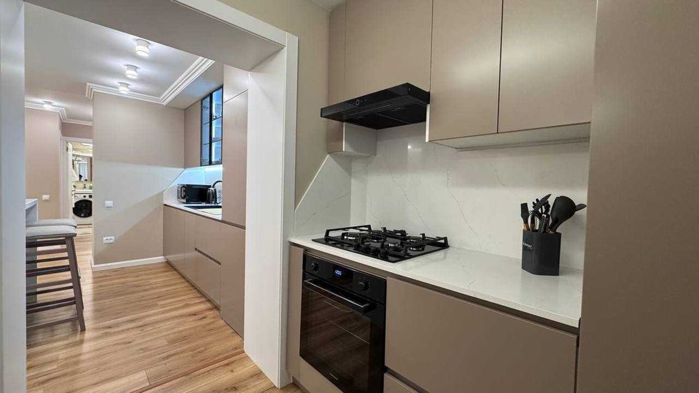 Сдается по Ул Алишер Новои  3х комнатная квартира