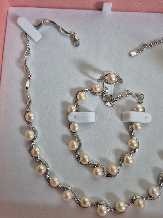 Гривна, колие ,пръстен