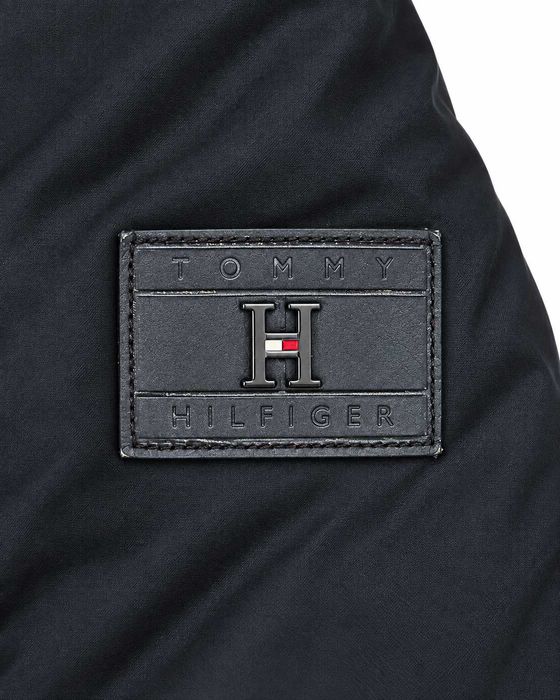 Geacă puffer Tommy Hilfiger bărbați neagră, mărimea S, buzunare cargo