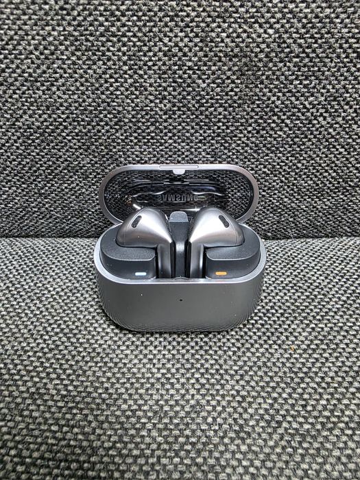 Наушник Samsung galaxy Buds 3