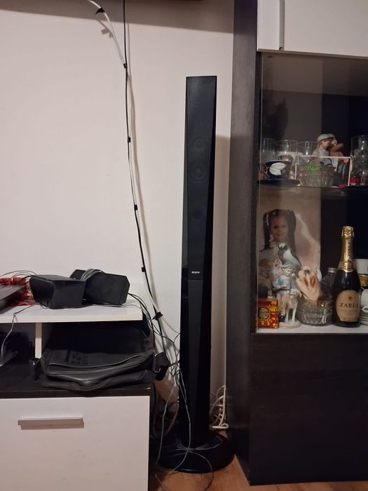 Vând boxe in stare excelenta. Ușor negociabil.