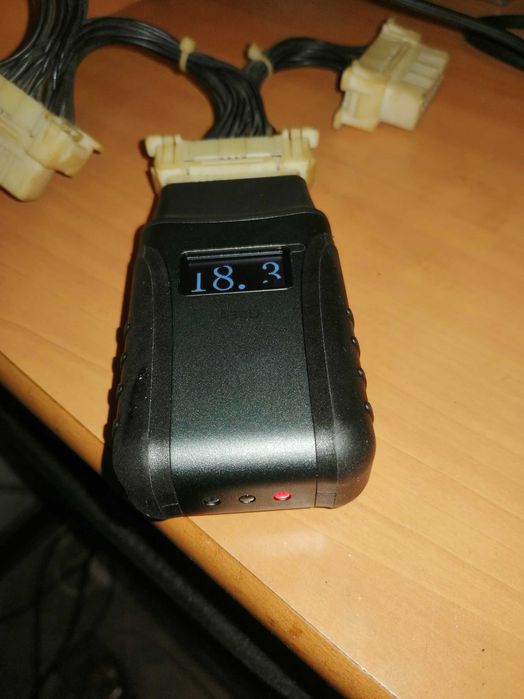 Продавам автомобилен скенер/диагностика XTOOL A30D, доживотен ъпдейт