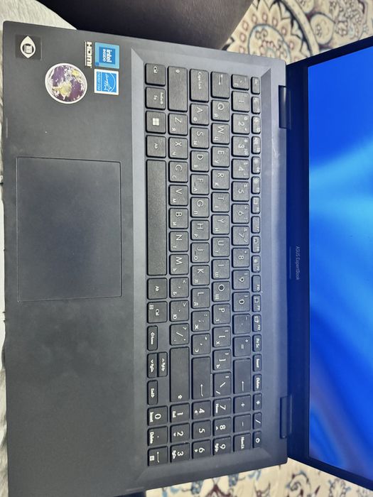 Notebook Noutbuk ноутбук Asus Expertbook B1502