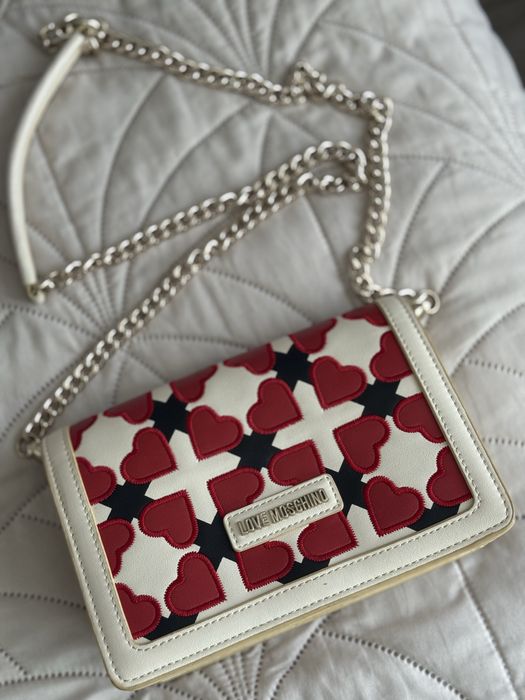 Love moschino чанта