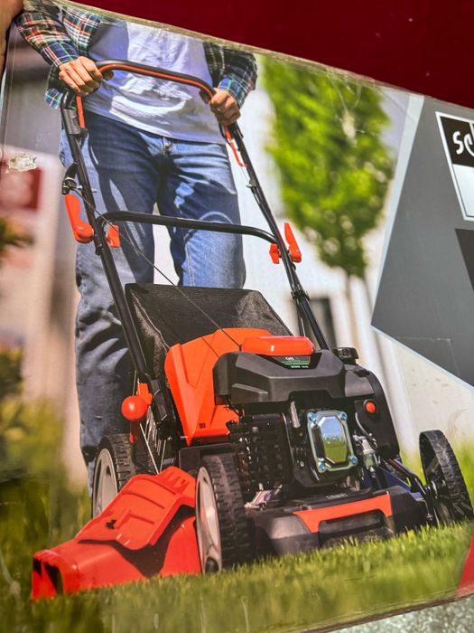 Masina de tuns gazon, motor Benzina, 200CC, latime taiere 51 cm, sac